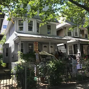 Homestay Classical American House
