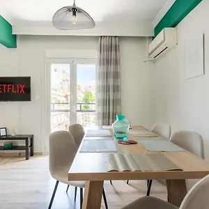 https://cozy-apartment-next-to-city-center.hotels-of-thessaloniki.com