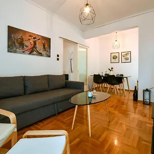 https://apt-city-center.hotelschalkidiki.net